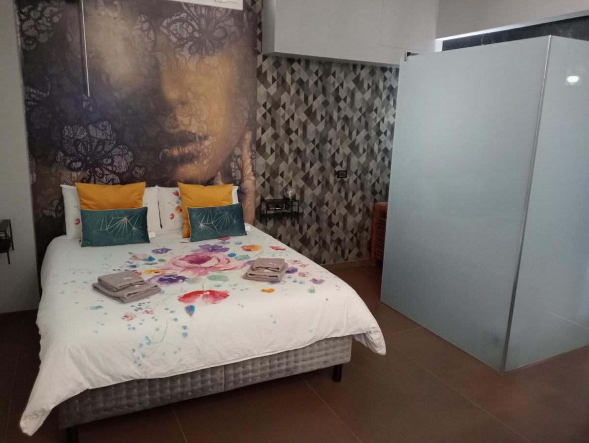 Suite Luxurya Bari Exterior foto